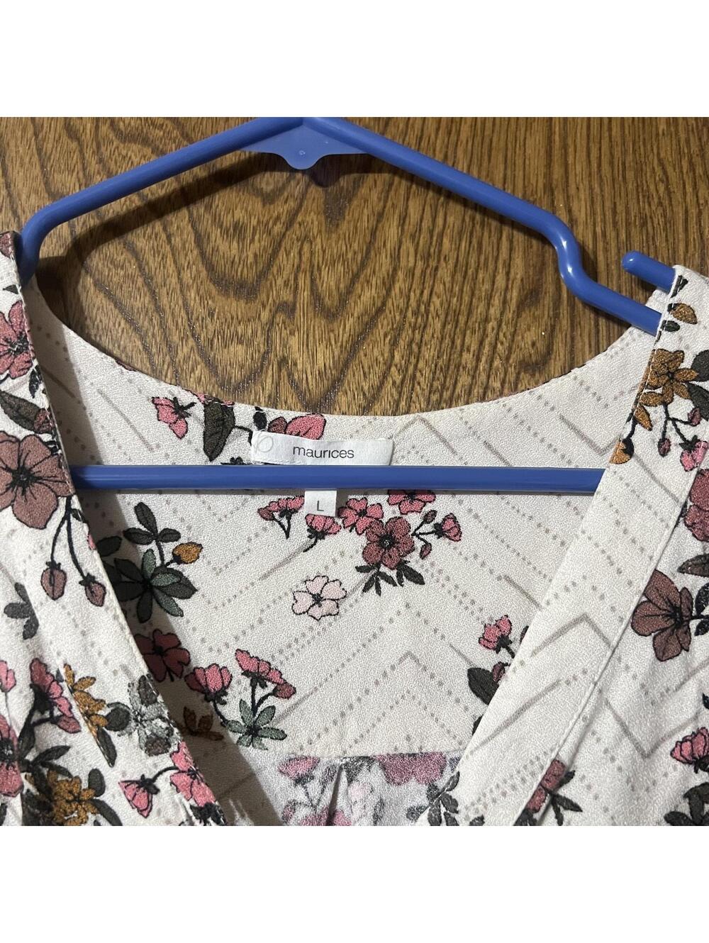 Maurices Floral Sleeveless Button-Up Blouse - Large - Picture 2 of 3